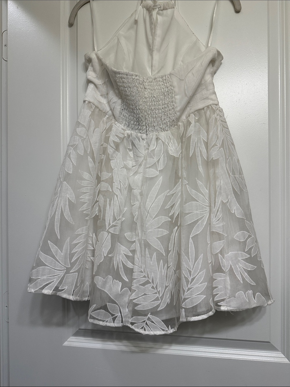DO+BE Women’s White Leaf-Embroidered Mini Halter Party Dress-NWT - Size M - Picture 8 of 12